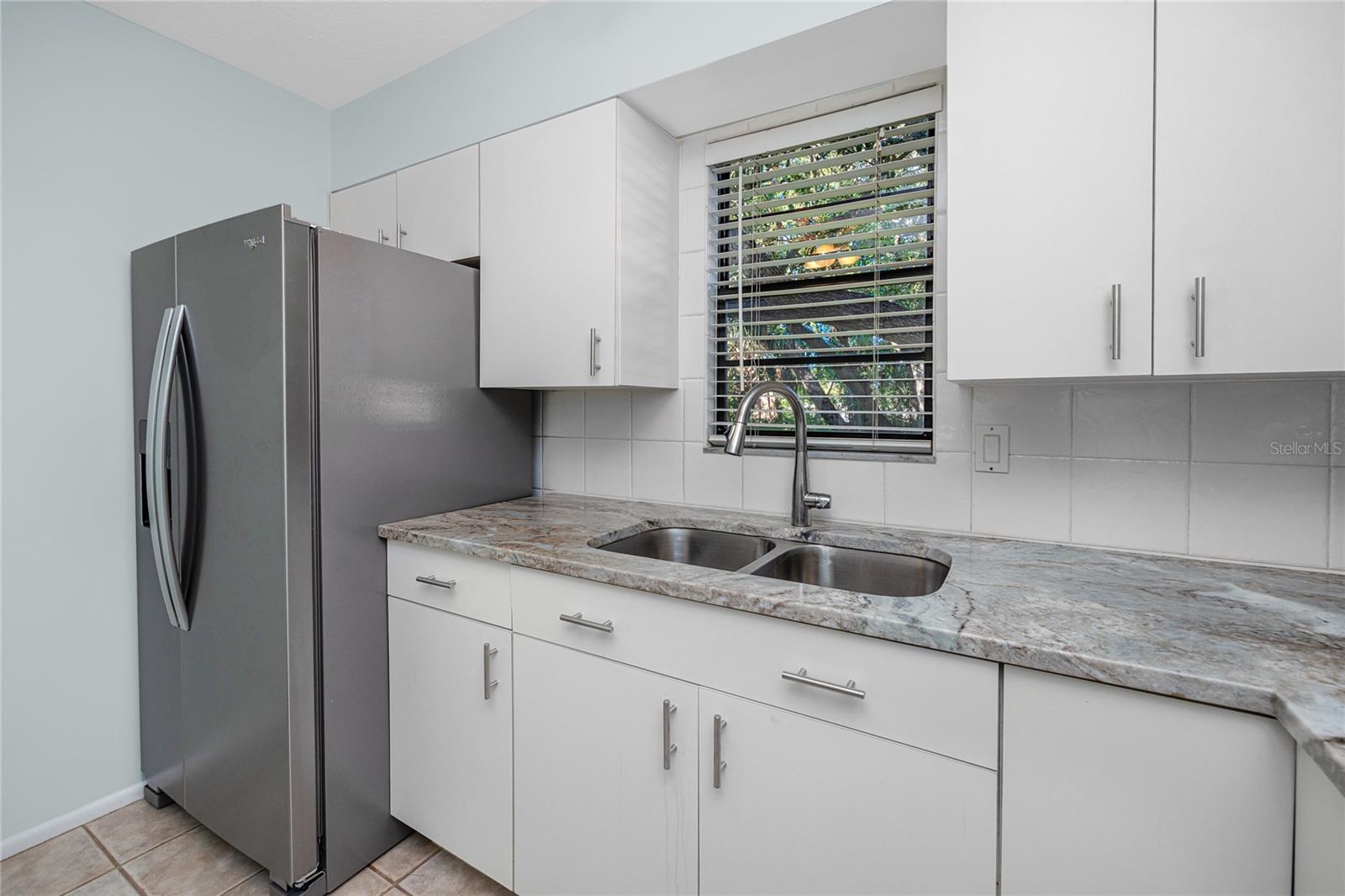 Image 11 of 37 For 1303 Moody Avenue B