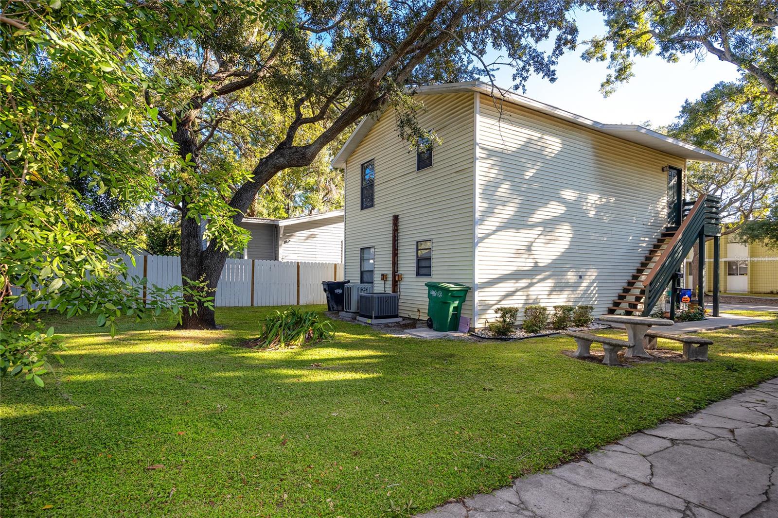 Image 2 of 37 For 1303 Moody Avenue B