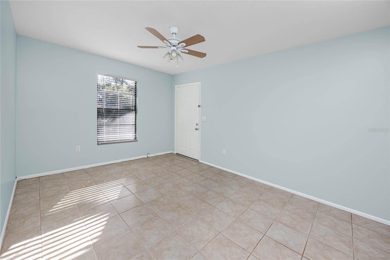 Image 4 of 37 For 1303 Moody Avenue B