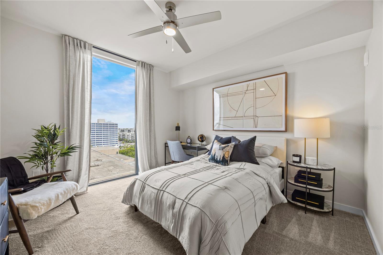 Image 14 of 100 For 300 W Tyler St  3009