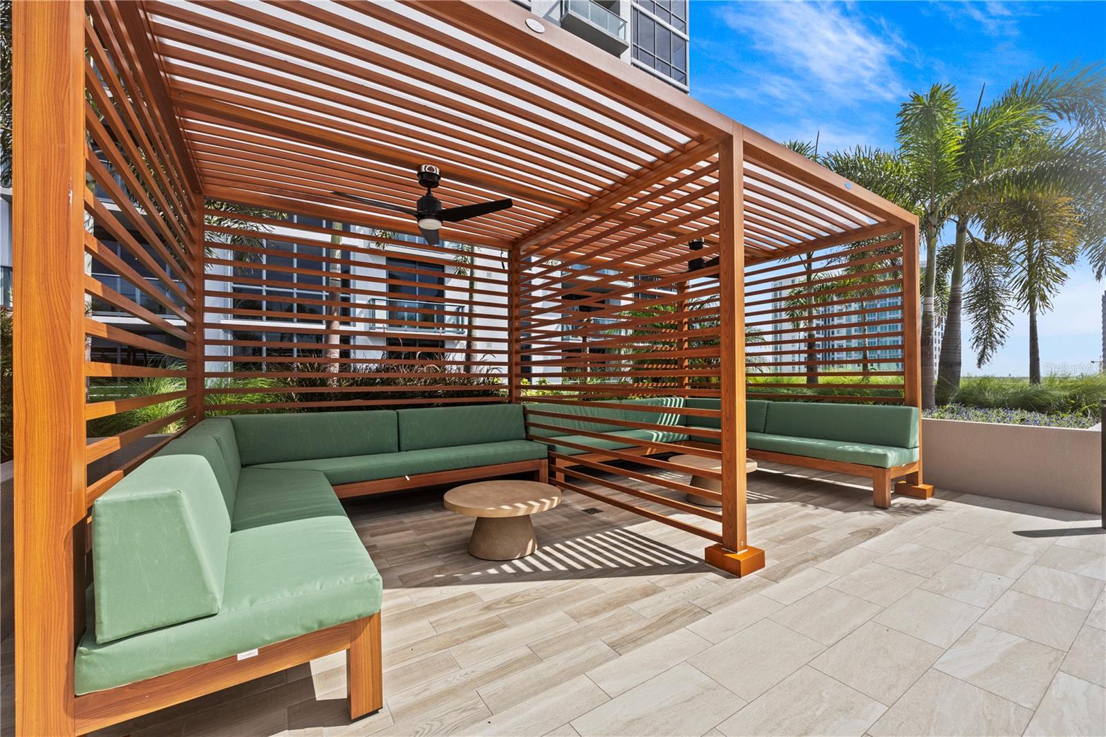 Image 17 of 100 For 300 W Tyler St  3009