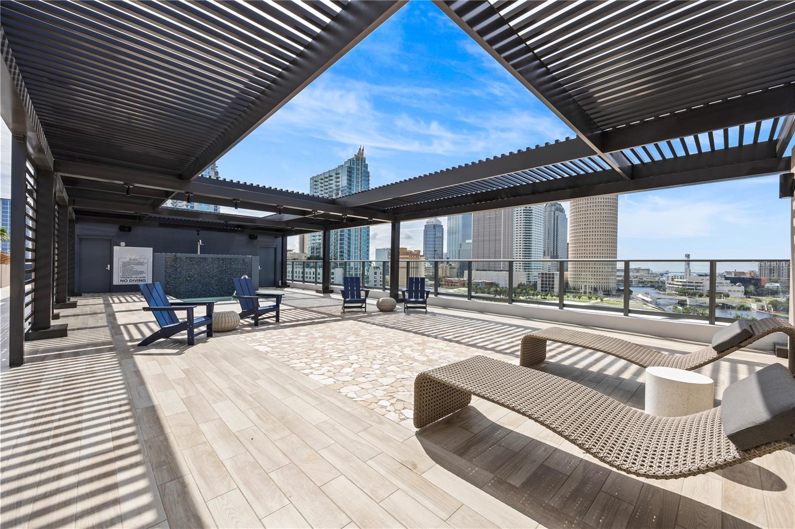 Image 25 of 100 For 300 W Tyler St  3009