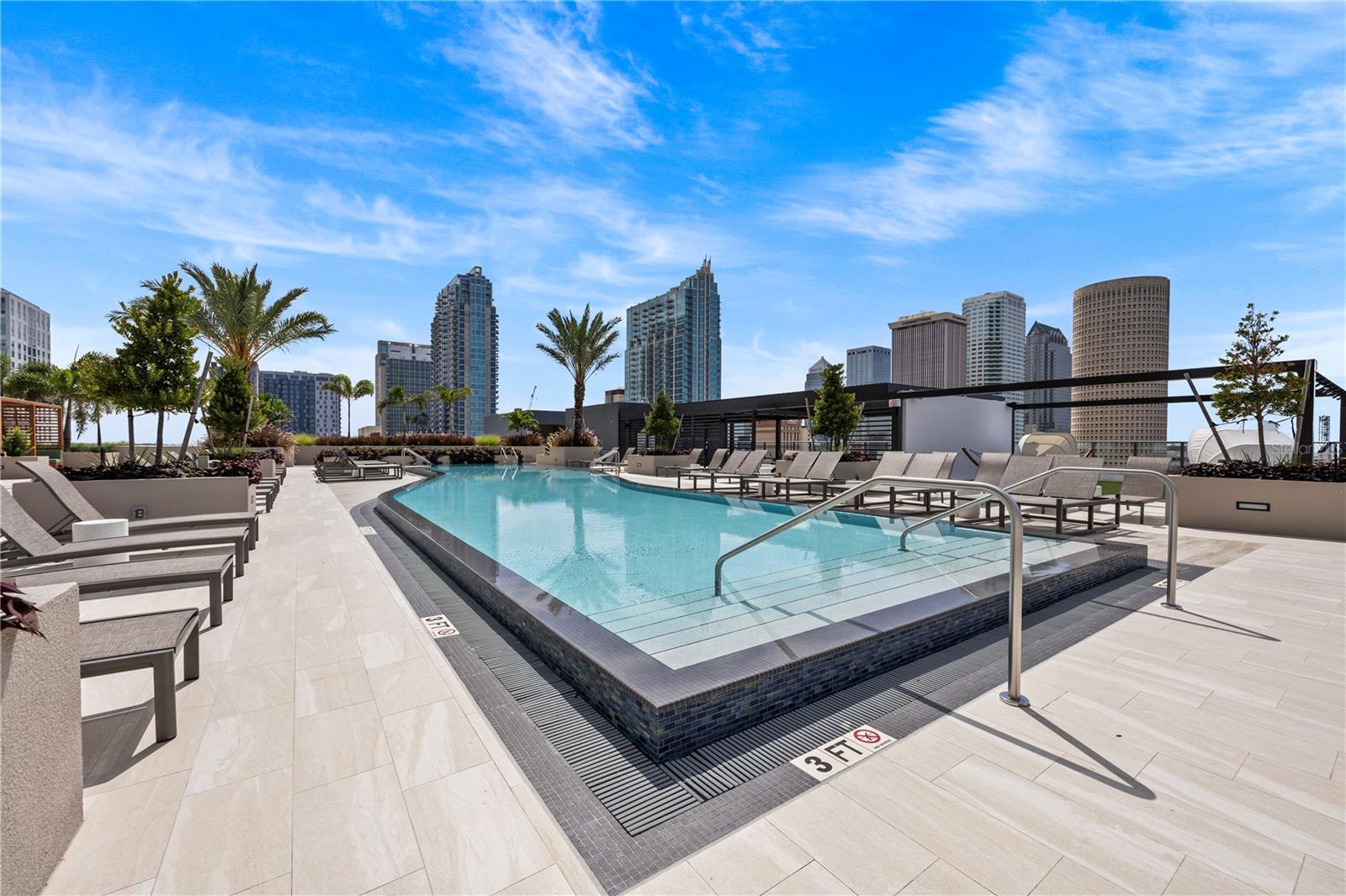 Image 31 of 100 For 300 W Tyler St  3009