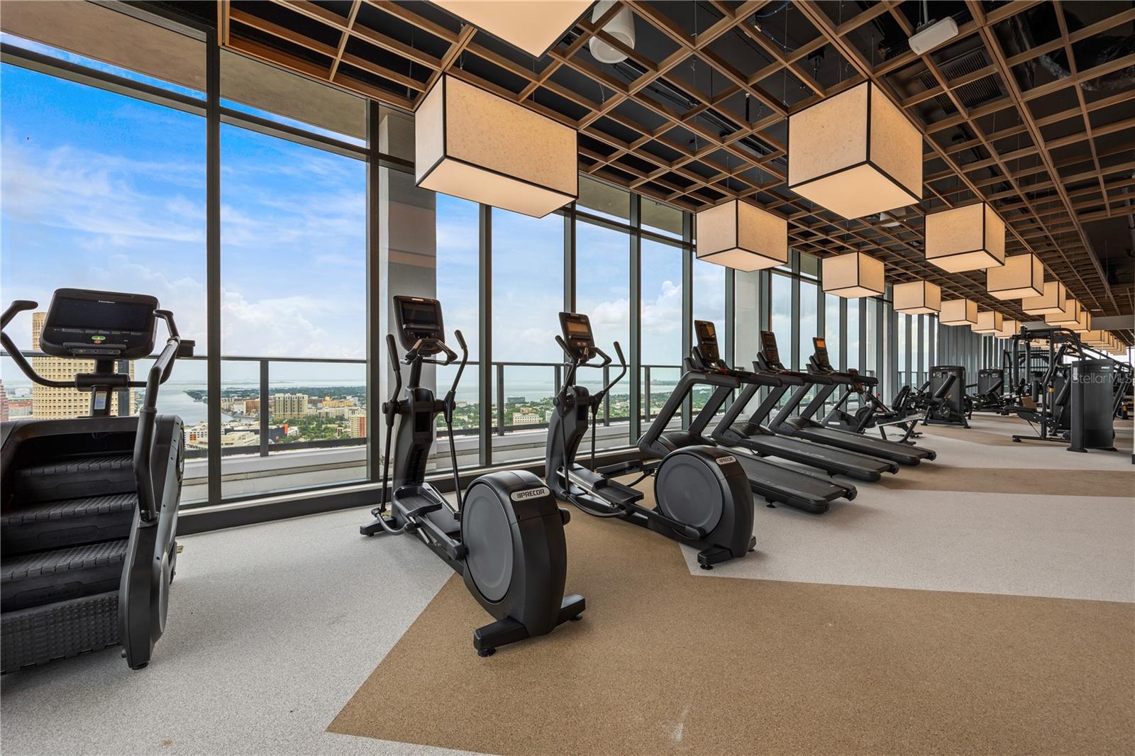 Image 38 of 100 For 300 W Tyler St  3009