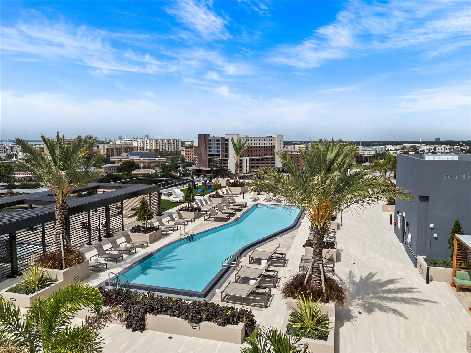 Image 45 of 100 For 300 W Tyler St  3009