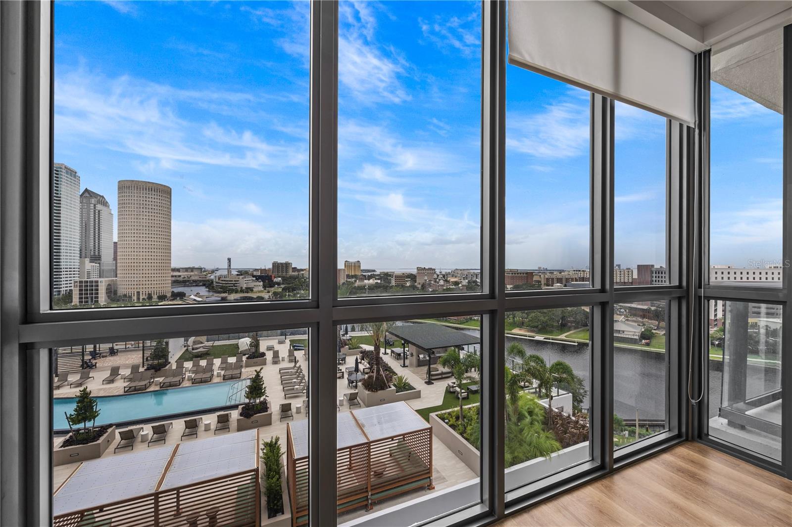 Image 58 of 100 For 300 W Tyler St  3009