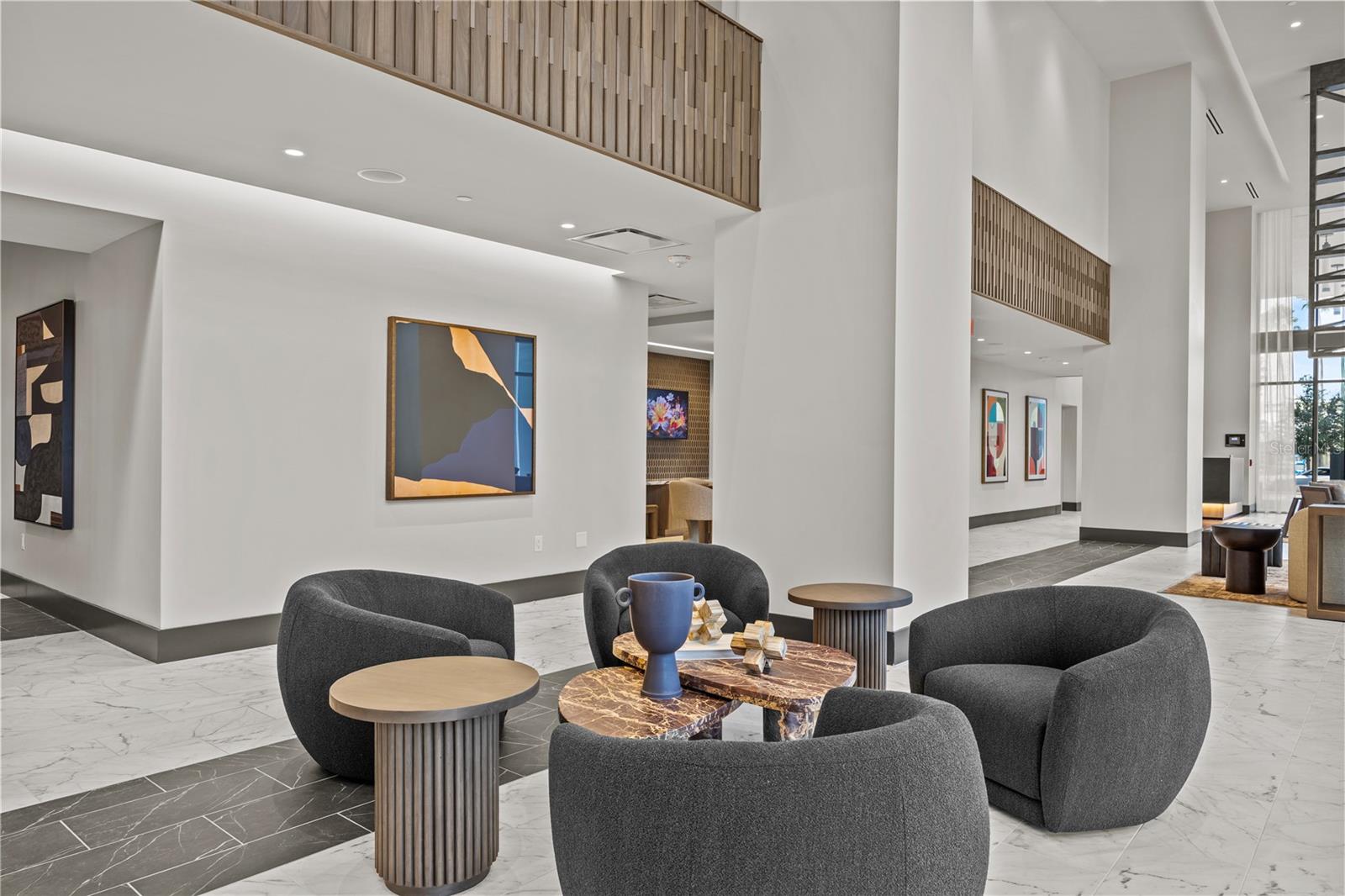 Image 65 of 100 For 300 W Tyler St  3009