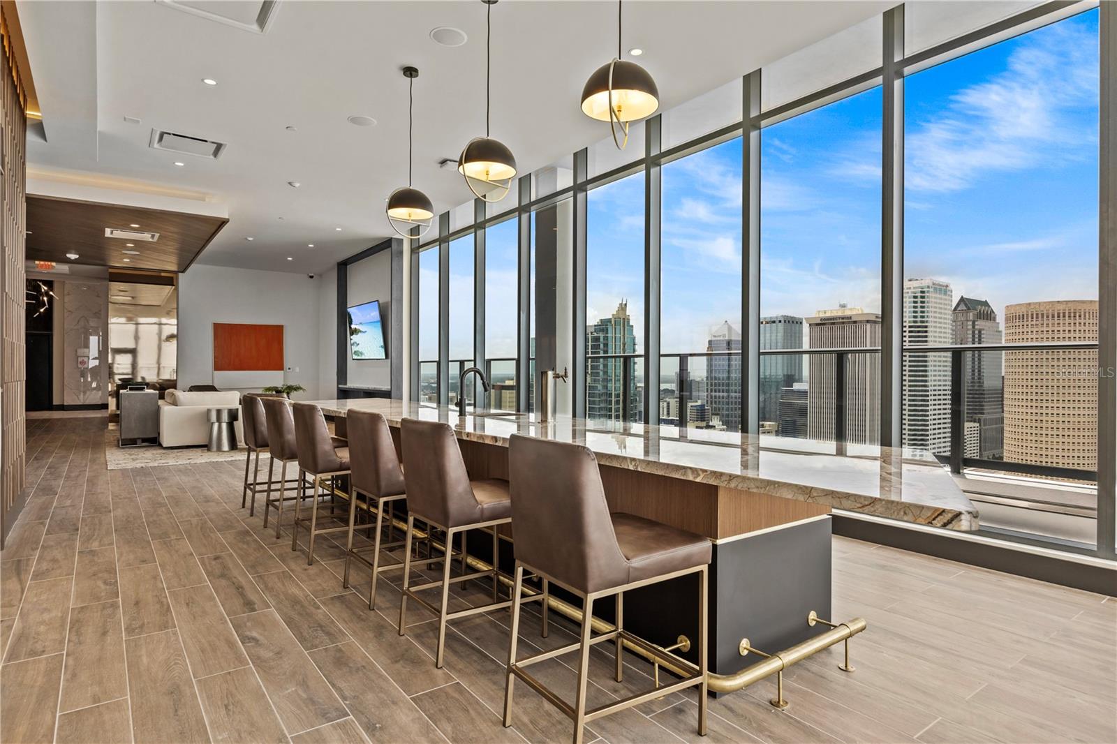 Image 83 of 100 For 300 W Tyler St  3009