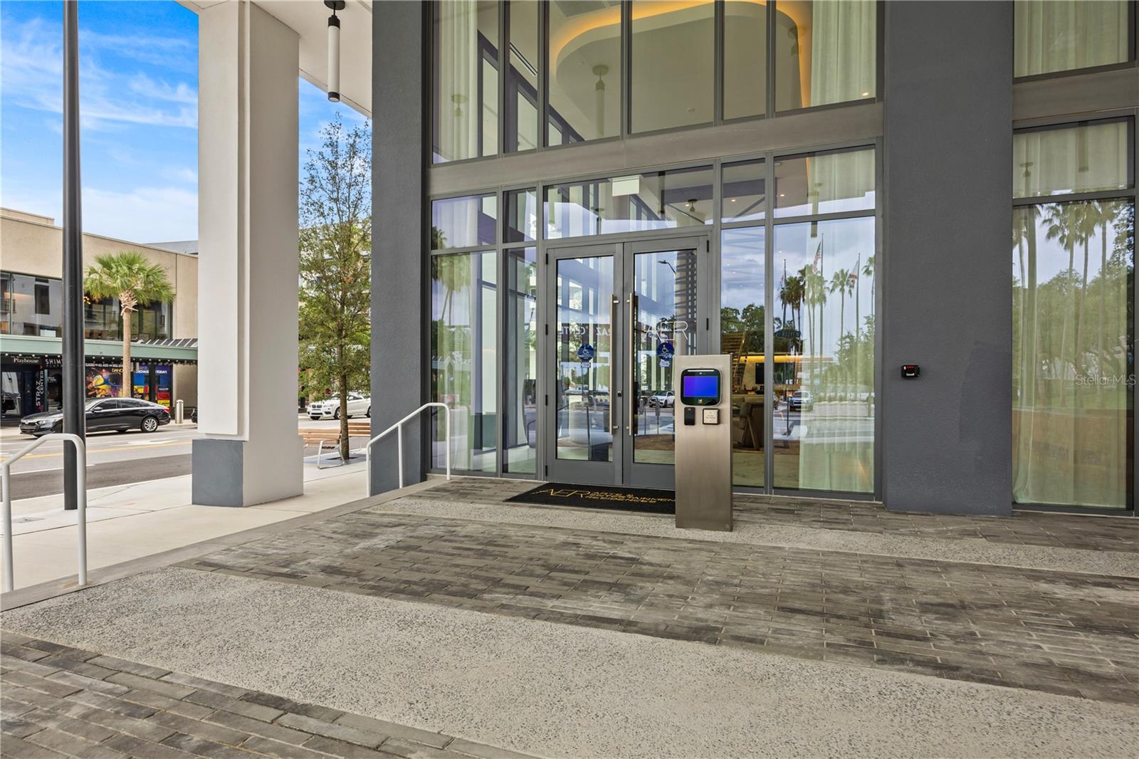 Image 86 of 100 For 300 W Tyler St  3009