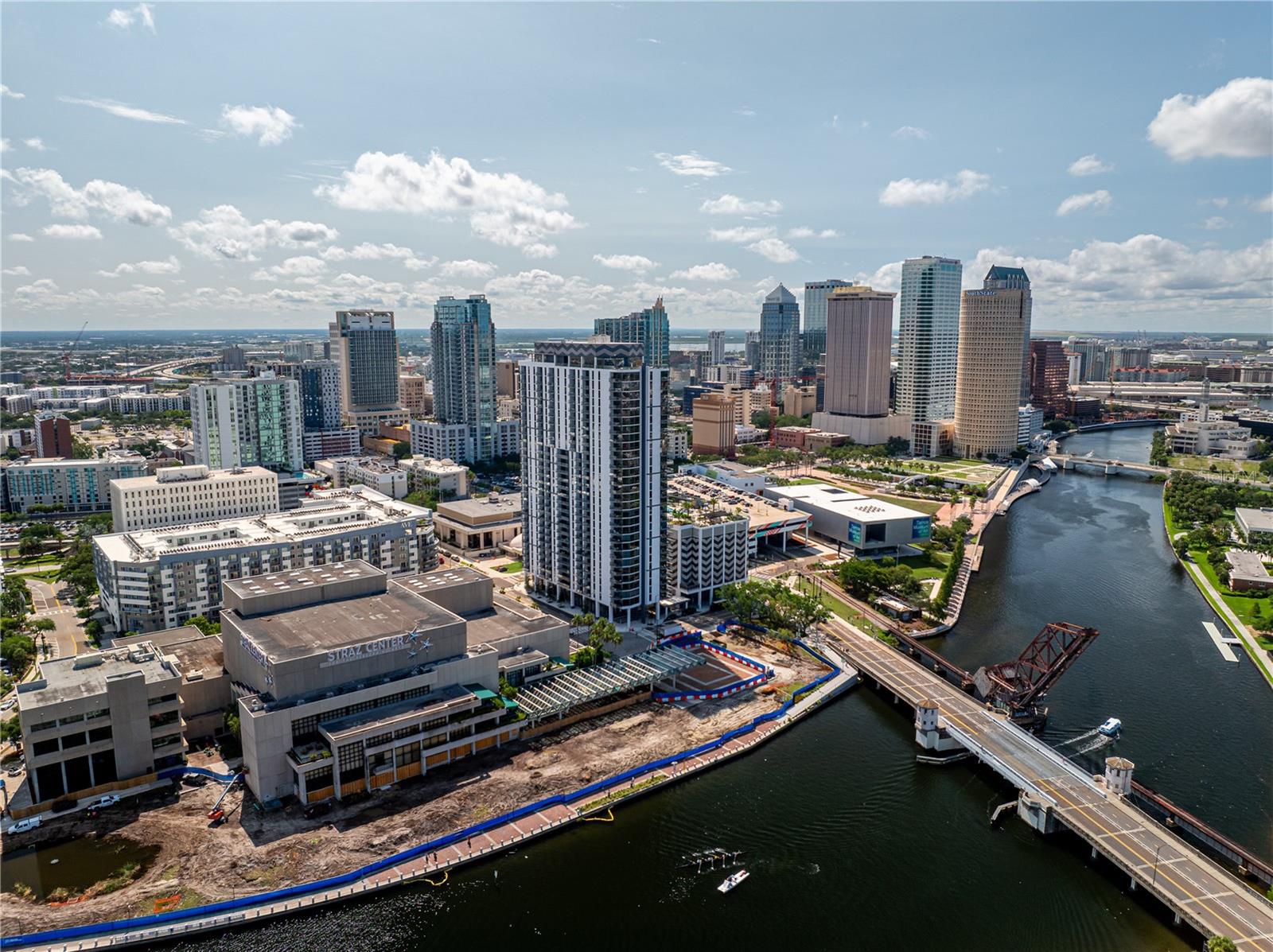 Image 98 of 100 For 300 W Tyler St  3009