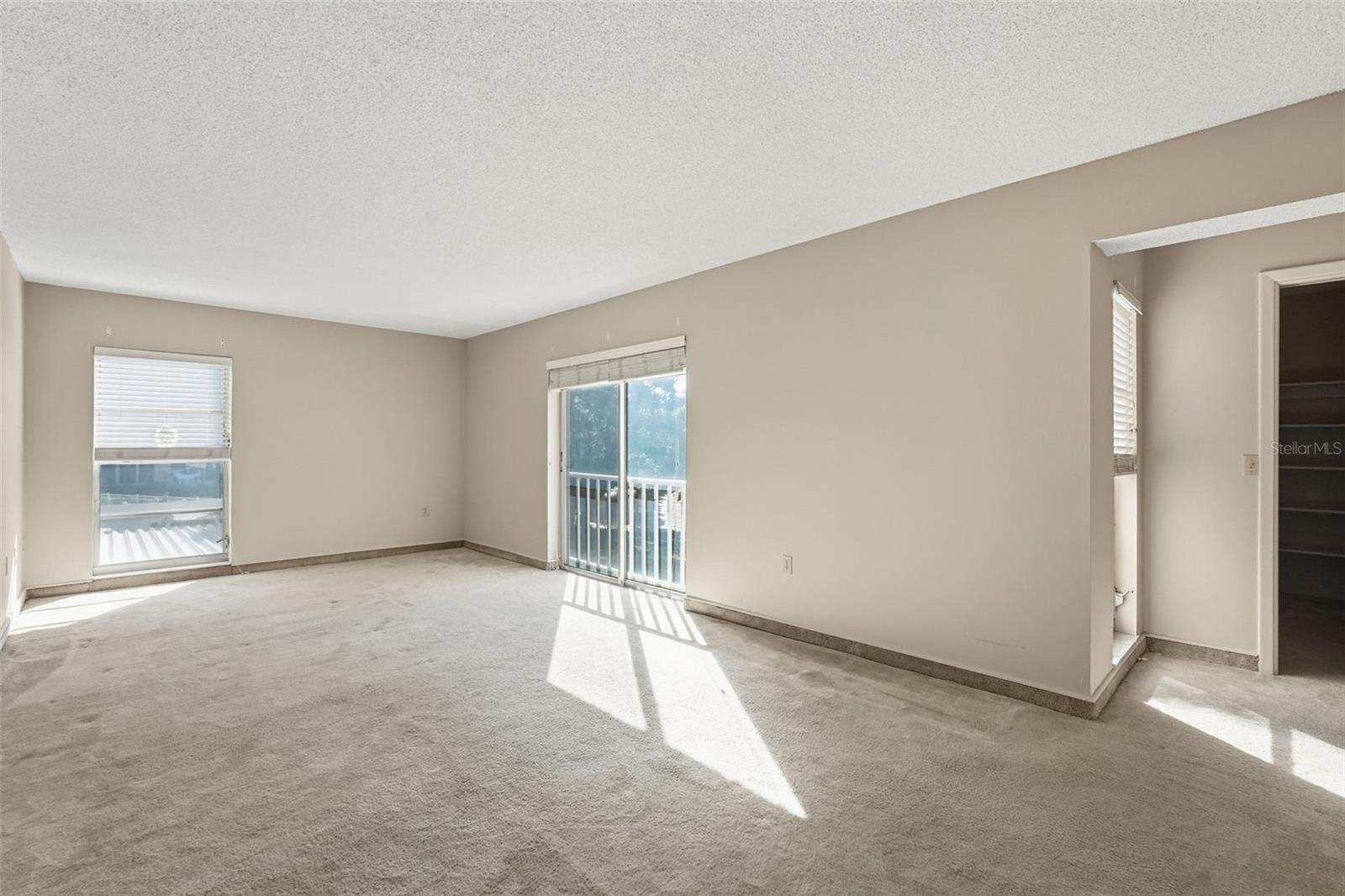 Image 15 of 33 For 225 Country Club Drive E252