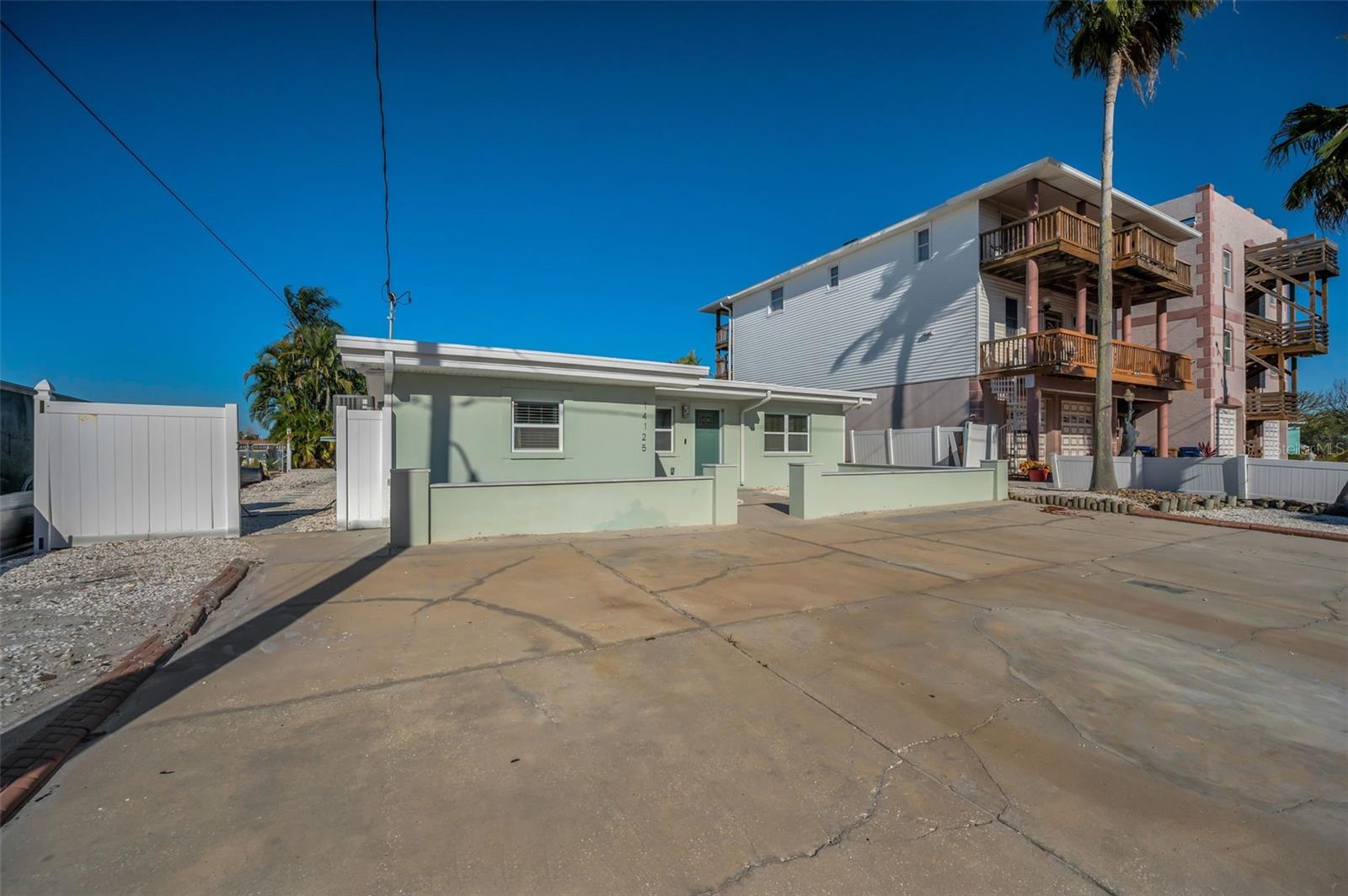 Image 2 of 54 For 14125 Bayshore Drive