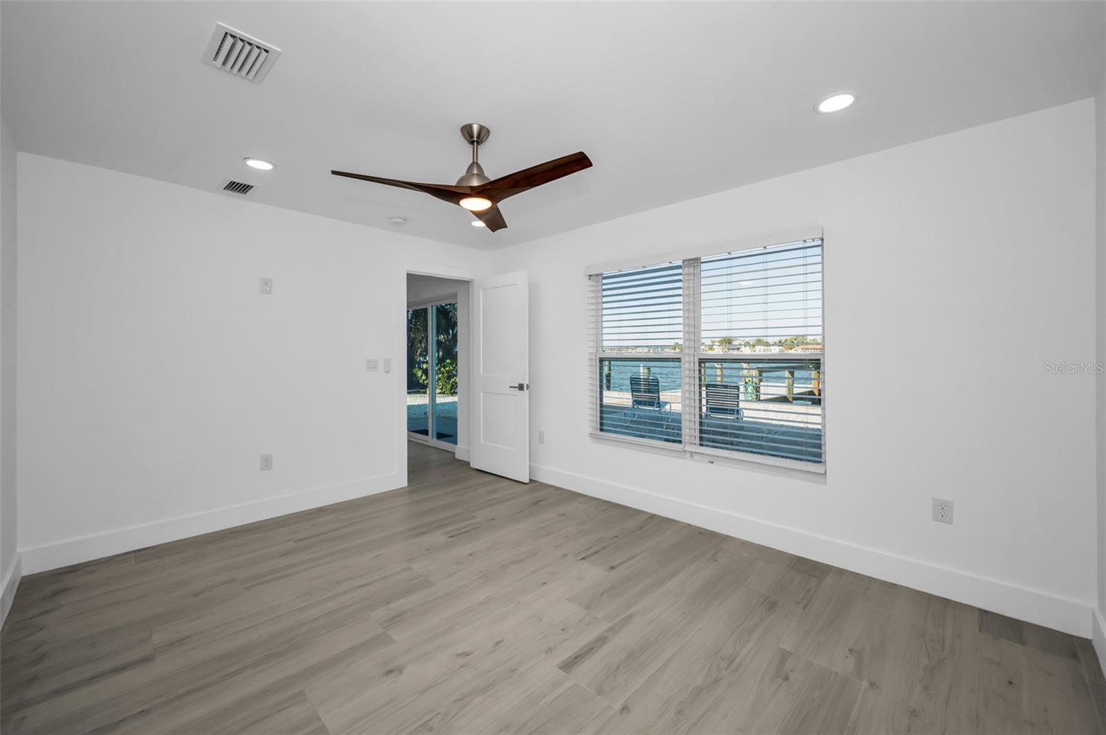 Image 34 of 54 For 14125 Bayshore Drive