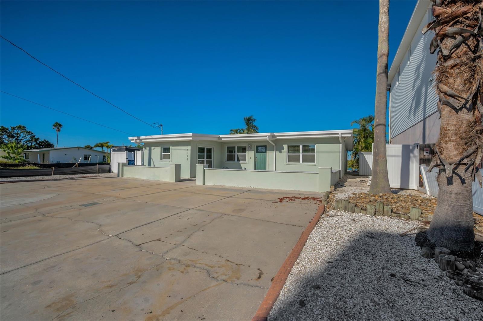 Image 38 of 54 For 14125 Bayshore Drive