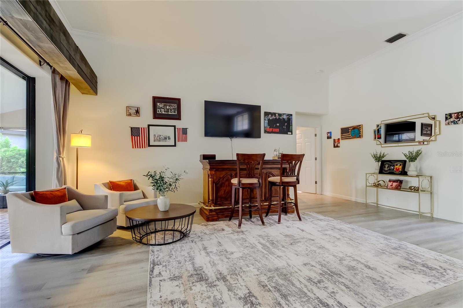 Listing photo id 8 for 4969 Kilkenney Way
