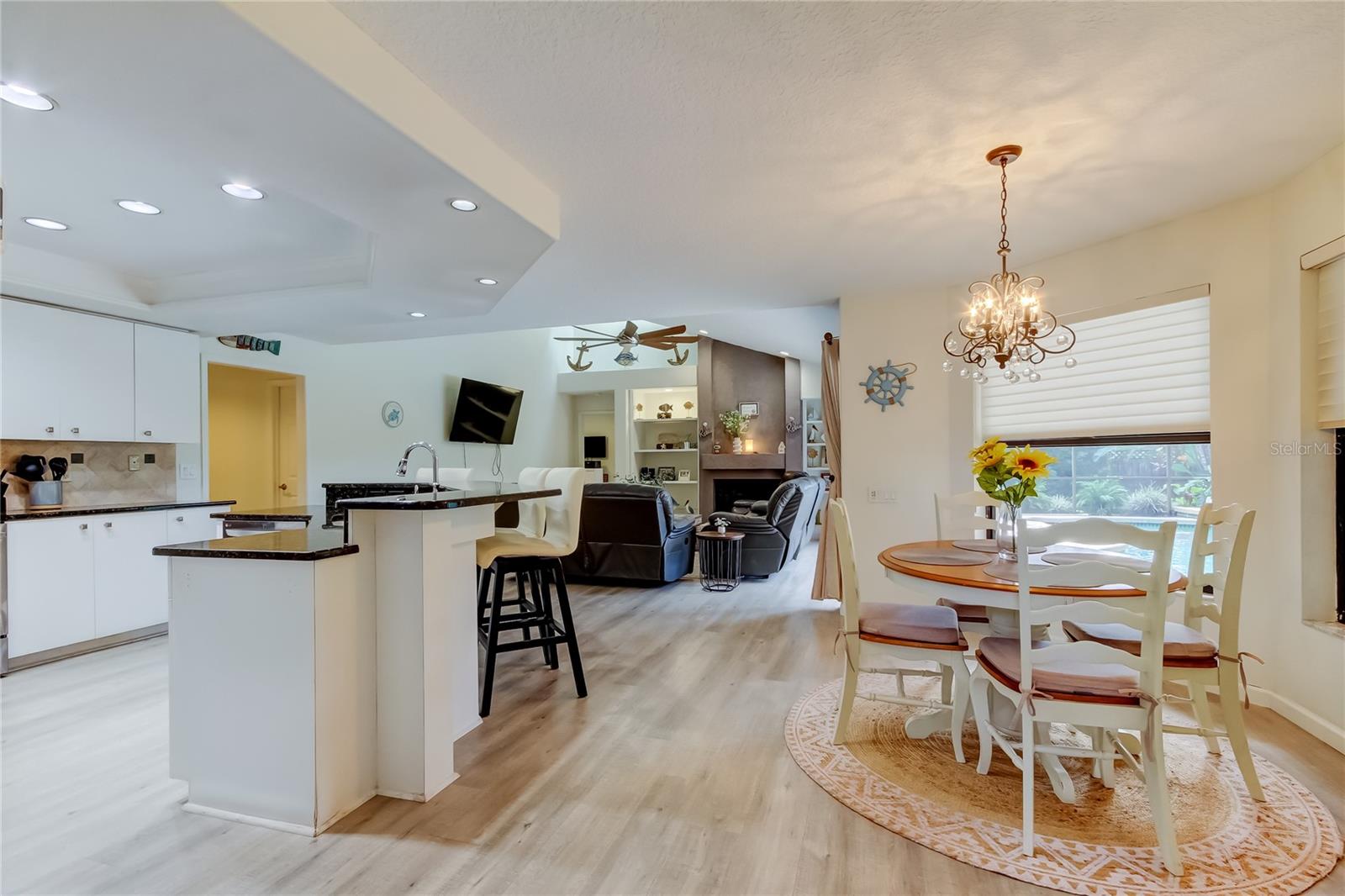 Listing photo id 16 for 4969 Kilkenney Way