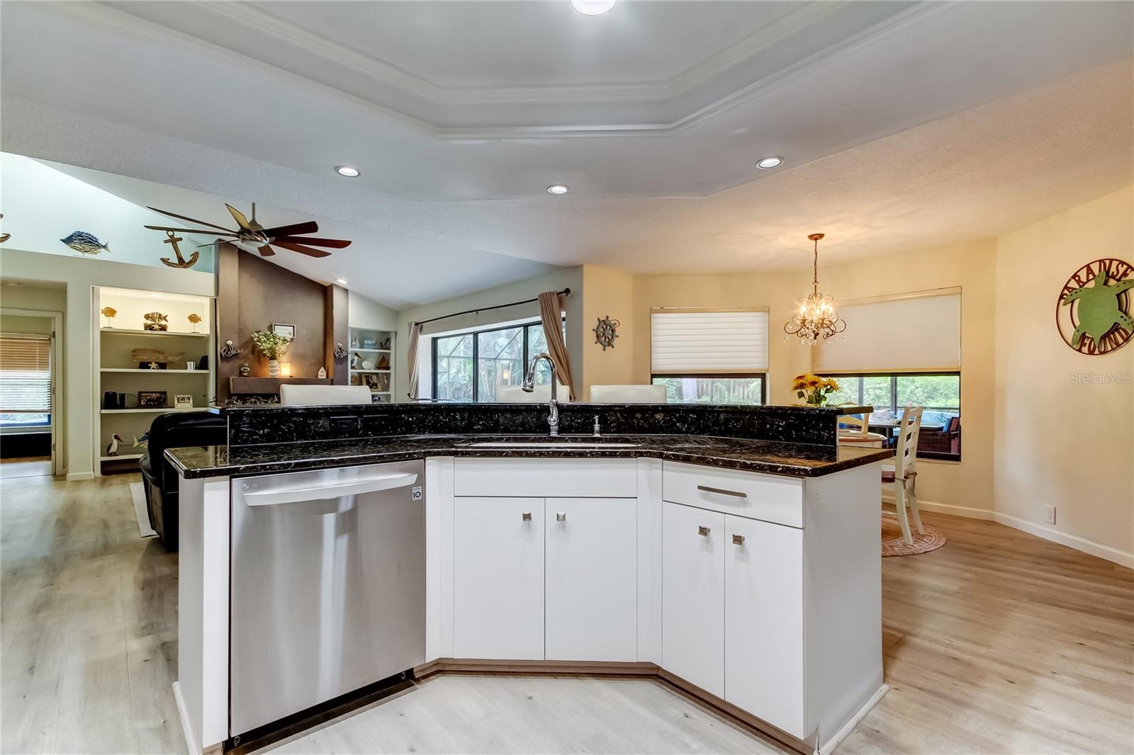 Listing photo id 23 for 4969 Kilkenney Way