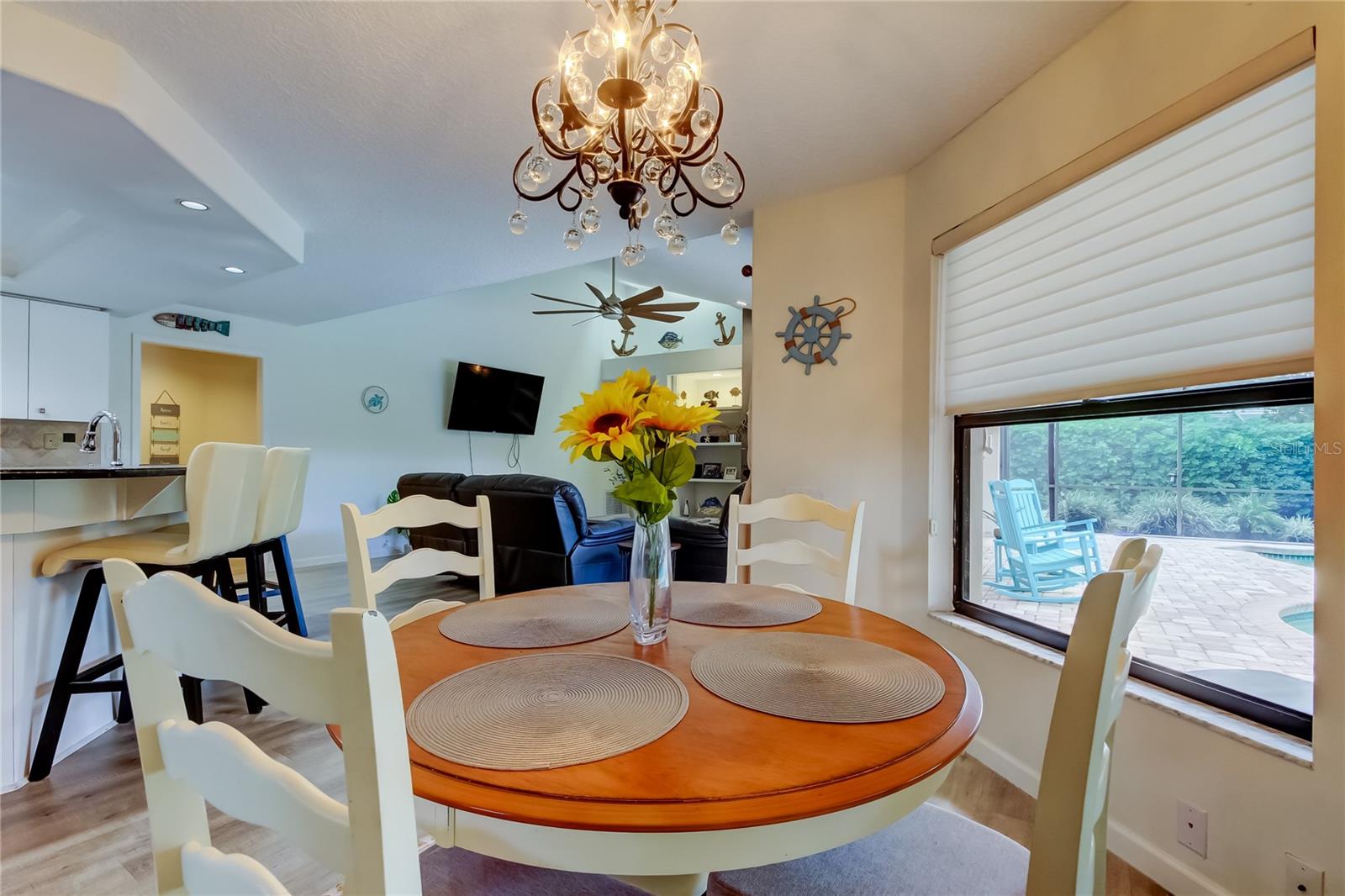 Listing photo id 26 for 4969 Kilkenney Way