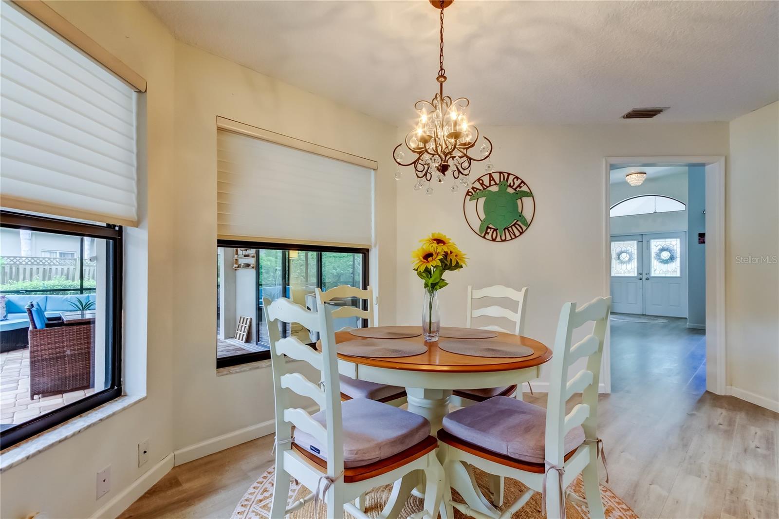 Listing photo id 27 for 4969 Kilkenney Way