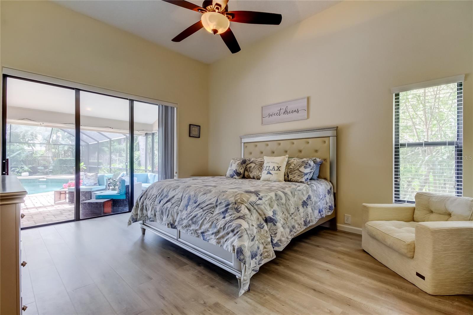 Listing photo id 33 for 4969 Kilkenney Way
