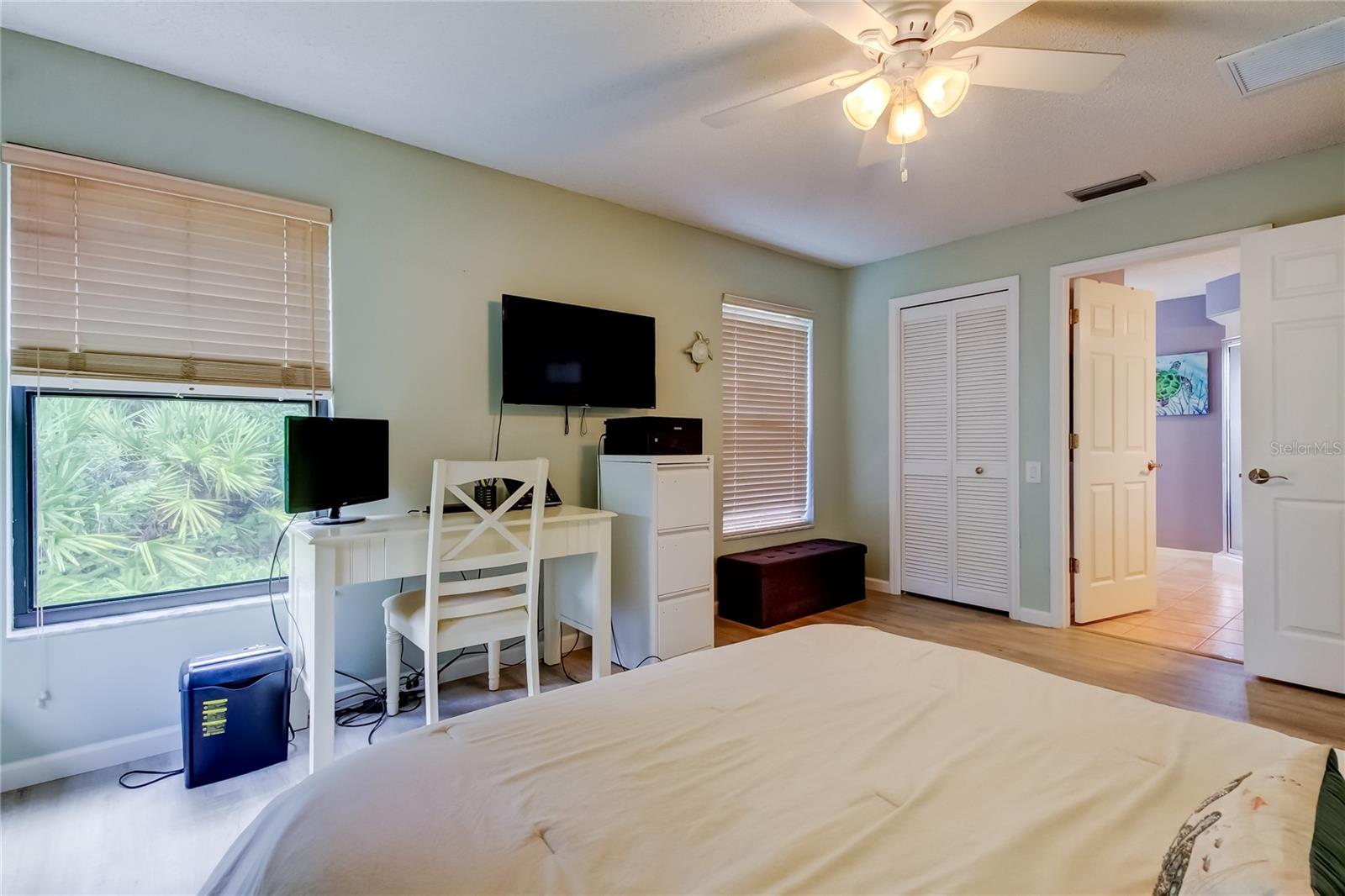 Listing photo id 44 for 4969 Kilkenney Way