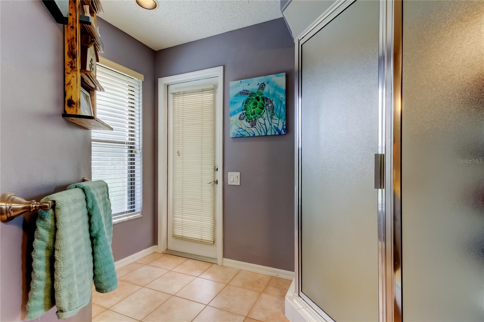 Listing photo id 46 for 4969 Kilkenney Way