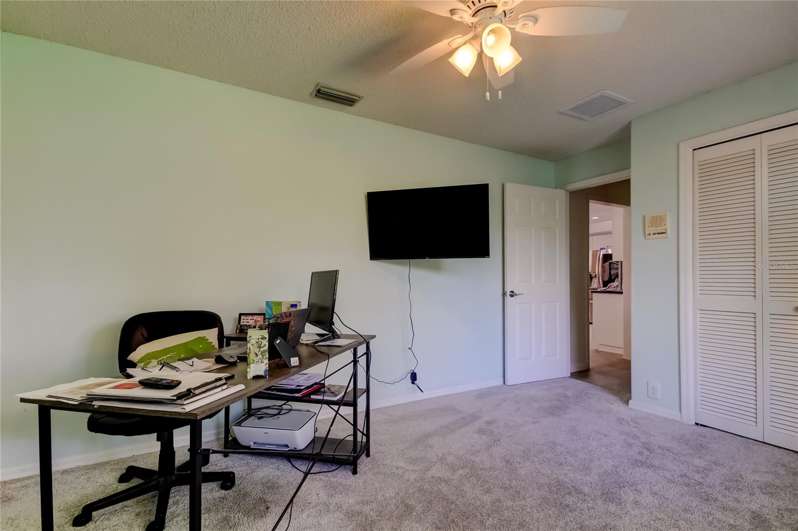 Listing photo id 56 for 4969 Kilkenney Way