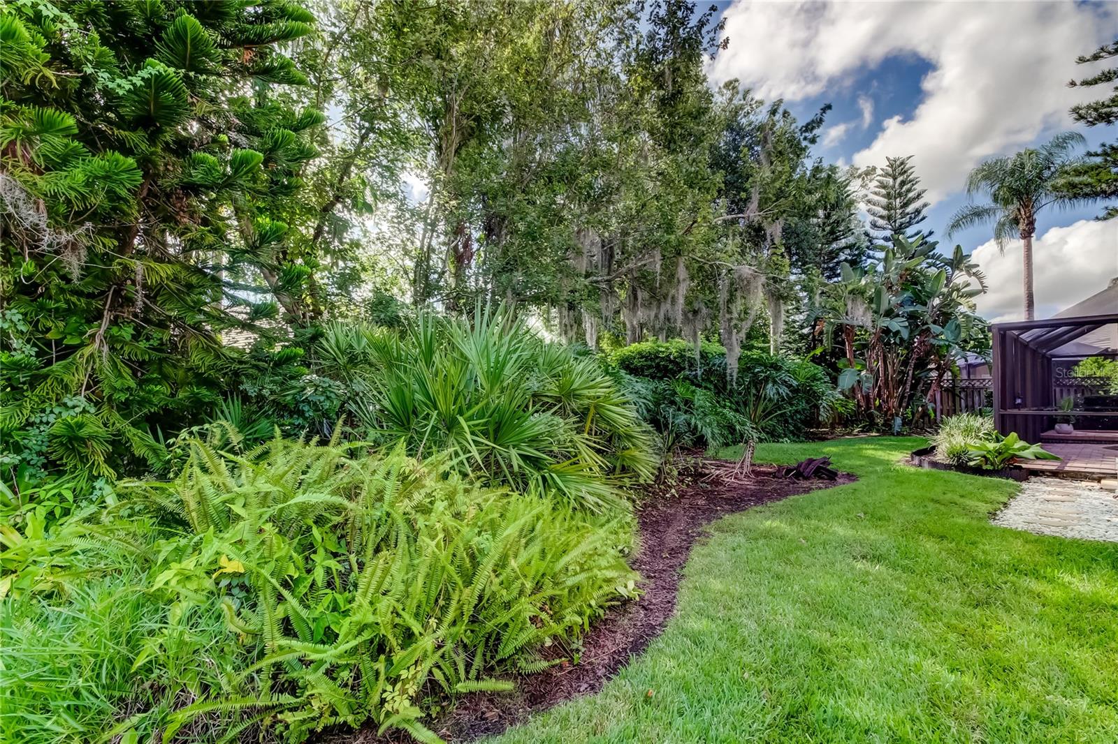 Listing photo id 72 for 4969 Kilkenney Way