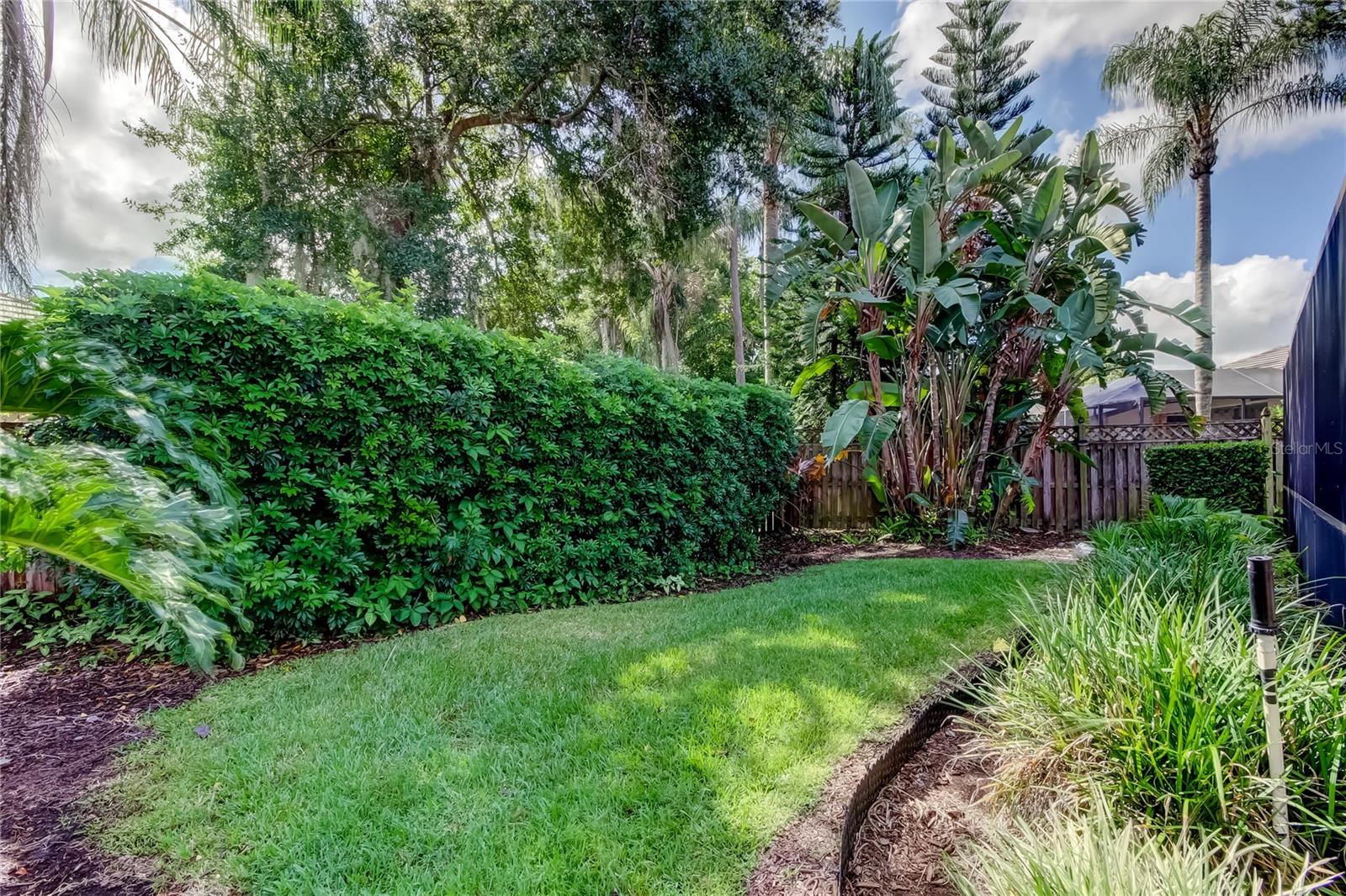 Listing photo id 73 for 4969 Kilkenney Way