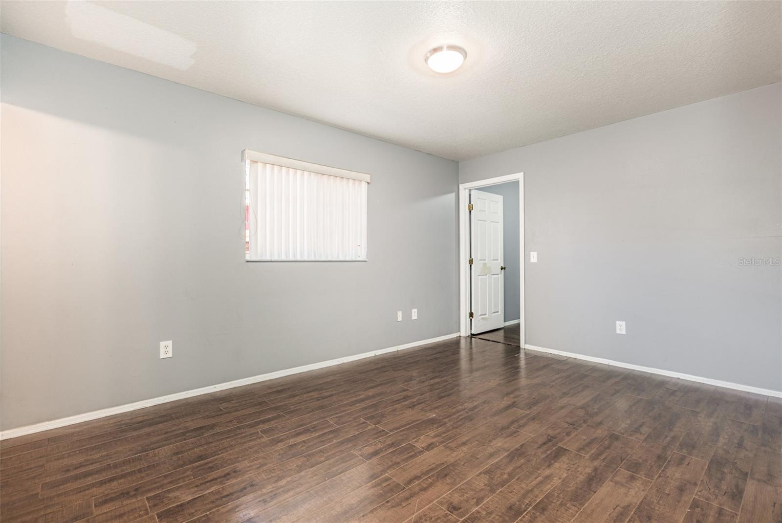 Image 19 of 30 For 1107 3rd Street E