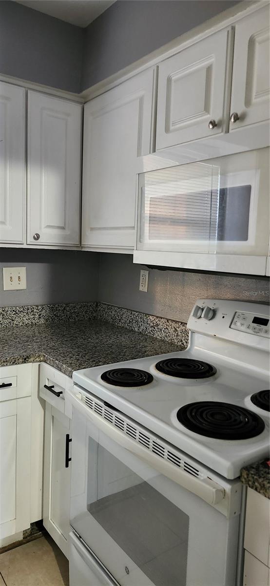 Image 12 of 13 For 7210 Manhattan Avenue 2514