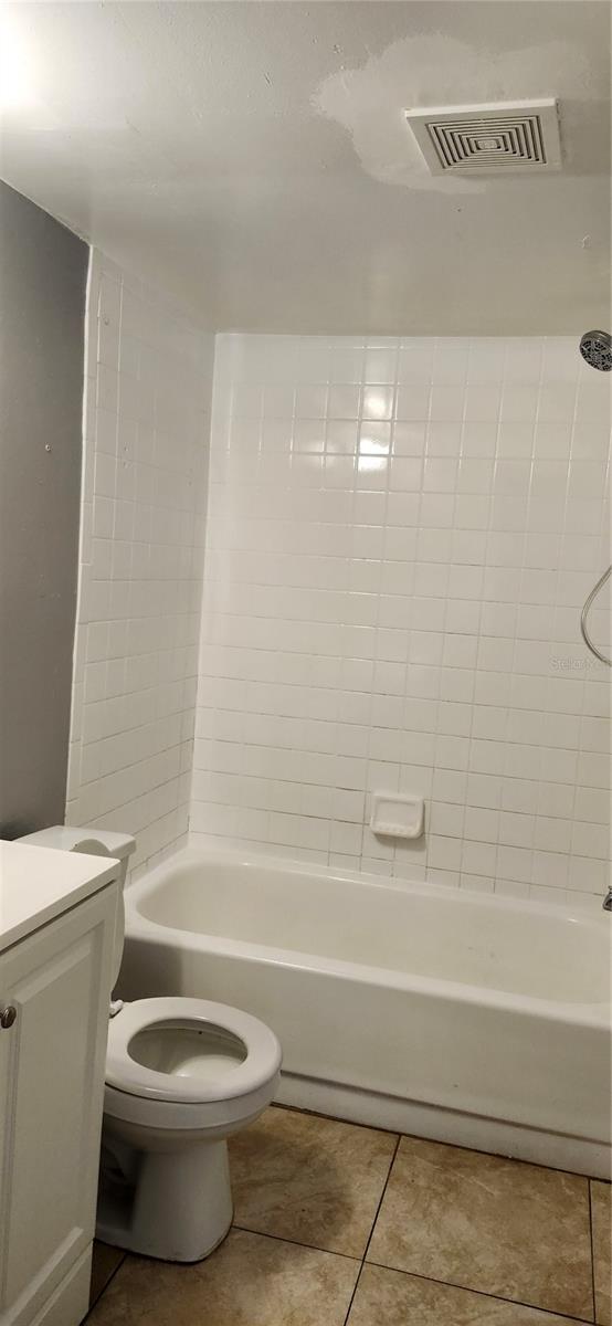 Image 8 of 13 For 7210 Manhattan Avenue 2514