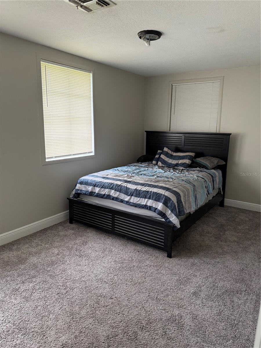 Image 21 of 26 For 2212 Lakeview Street