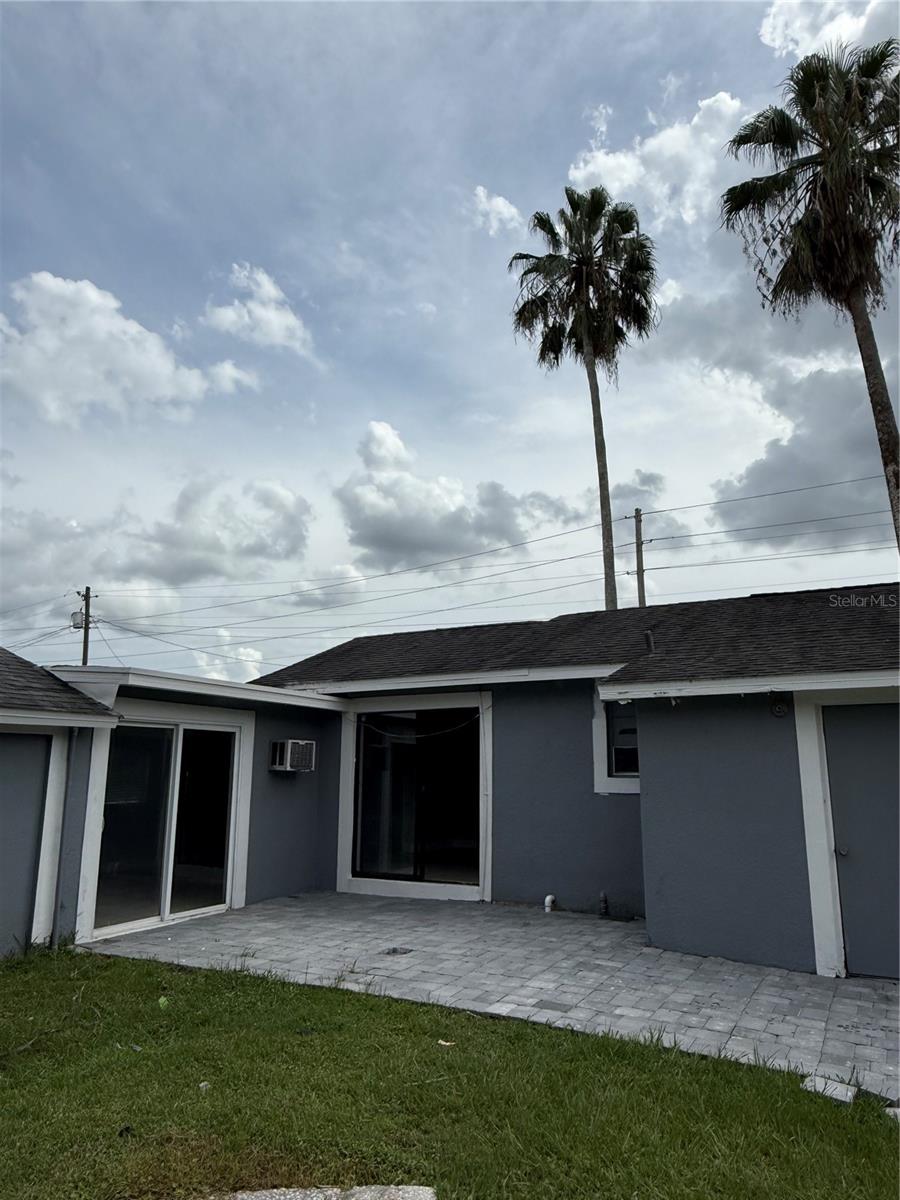 Image 26 of 26 For 2212 Lakeview Street