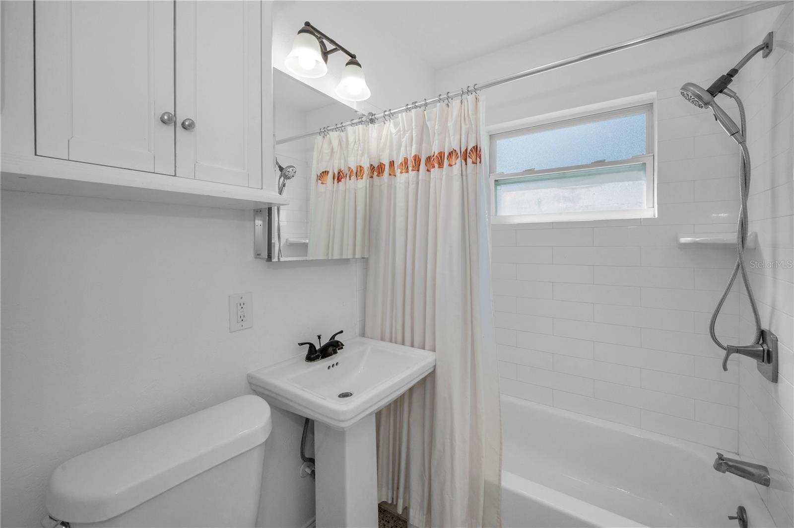 Image 17 of 24 For 7542 19th Avenue N