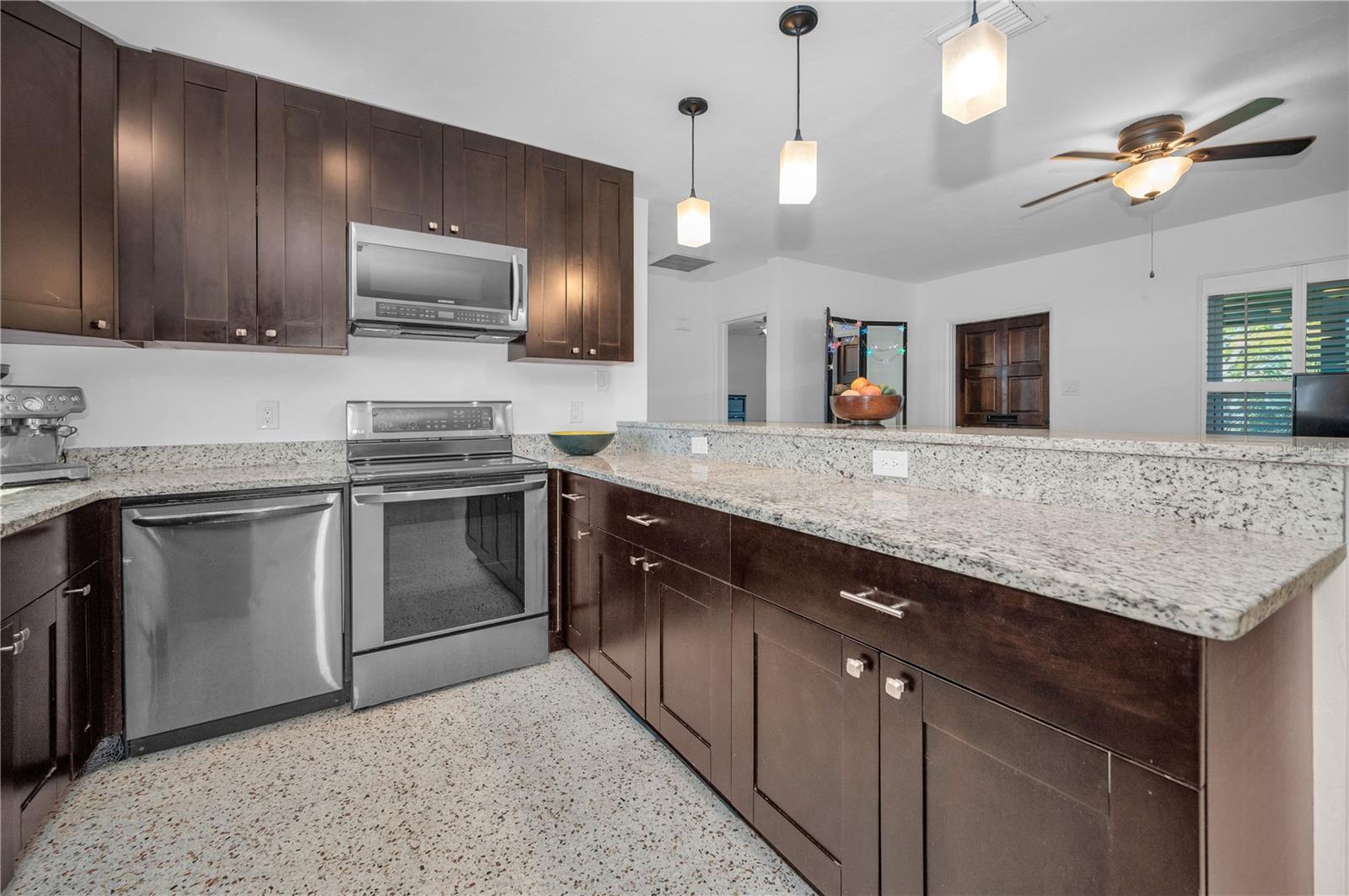 Image 5 of 24 For 7542 19th Avenue N