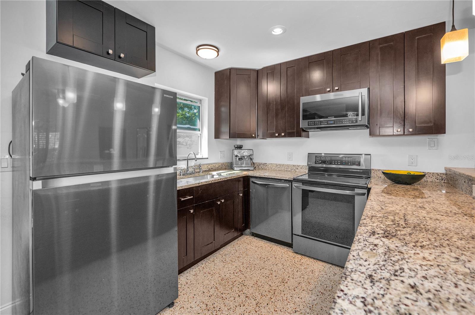 Image 6 of 24 For 7542 19th Avenue N