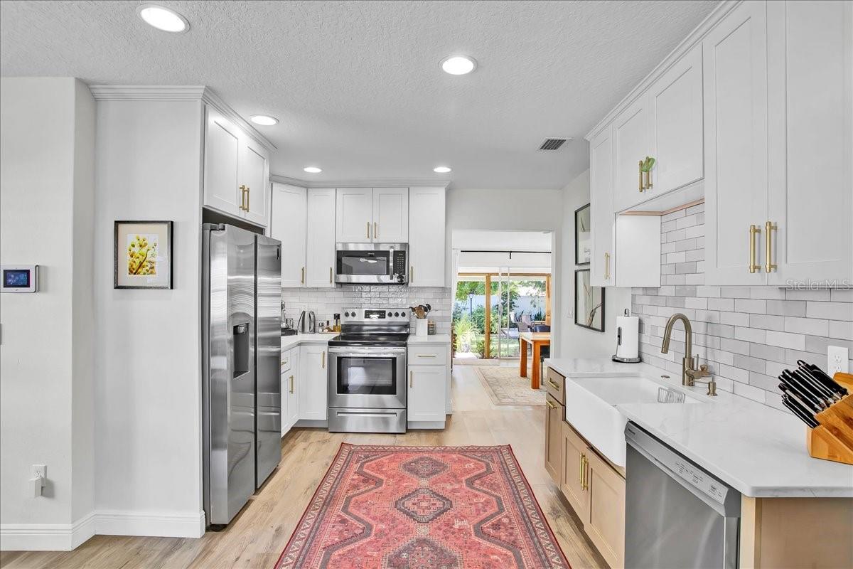 Image 15 of 67 For 4009 Munro Street