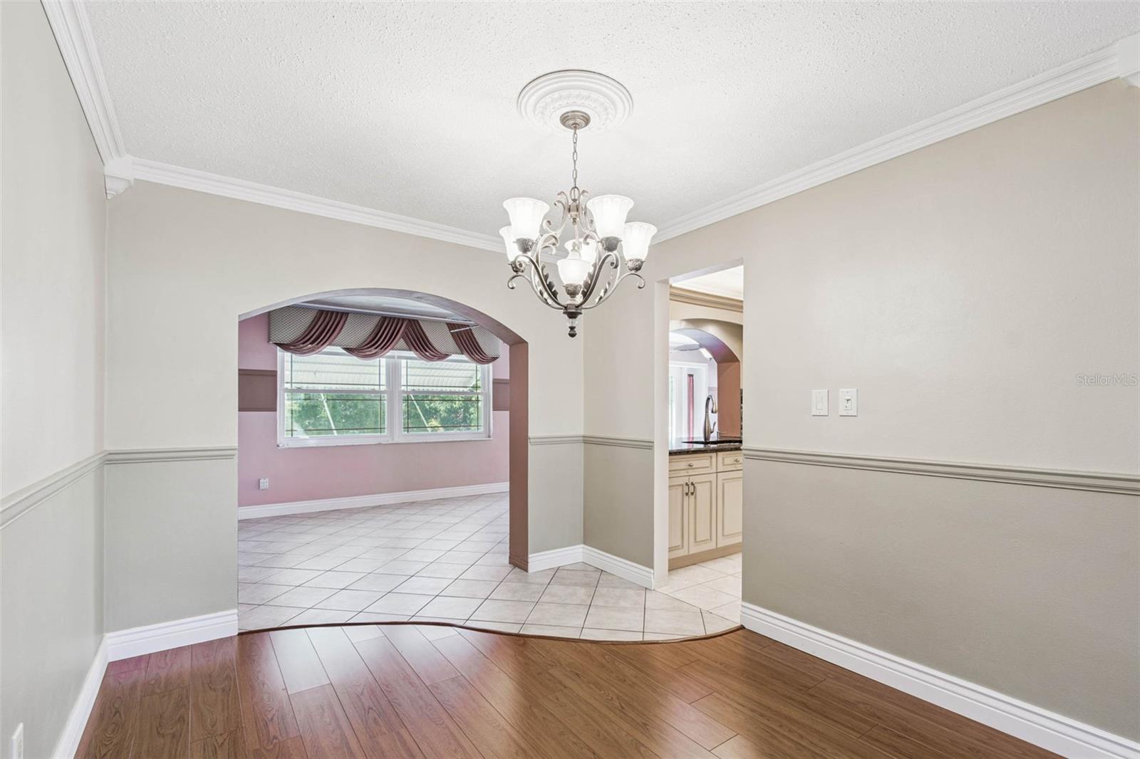 Image 5 of 31 For 9548 141st Street