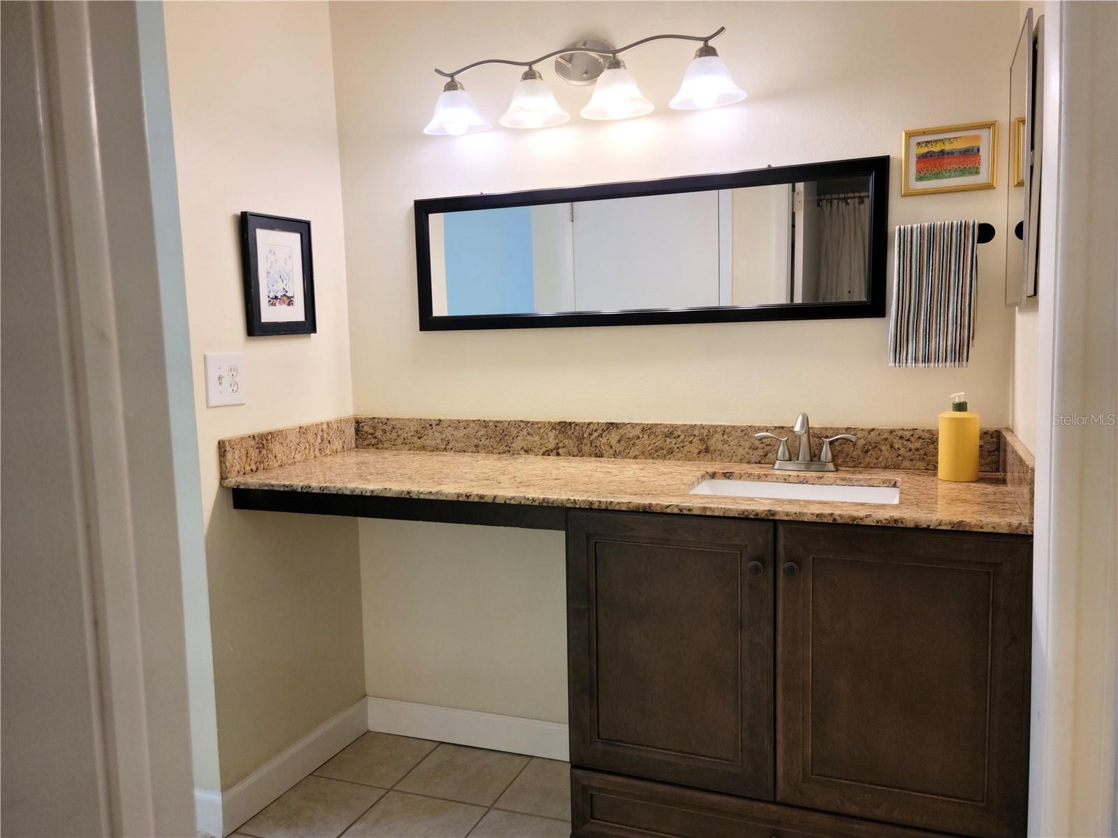 Image 10 of 25 For 14130 Rosemary Lane 3207