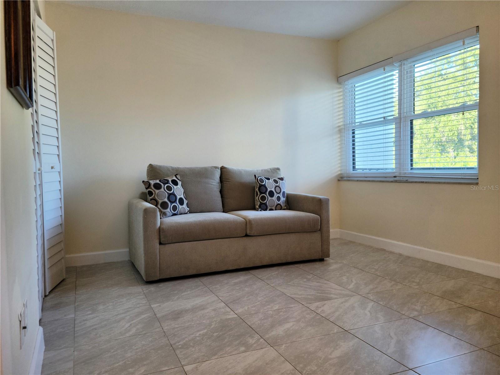 Image 16 of 25 For 14130 Rosemary Lane 3207