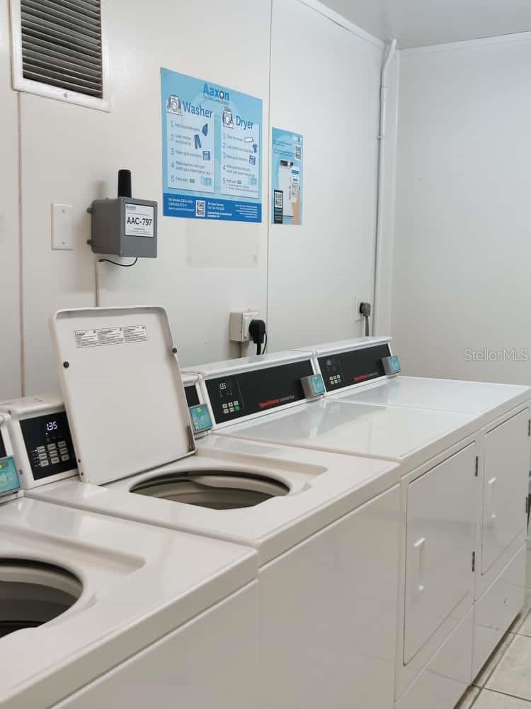 Image 21 of 25 For 14130 Rosemary Lane 3207