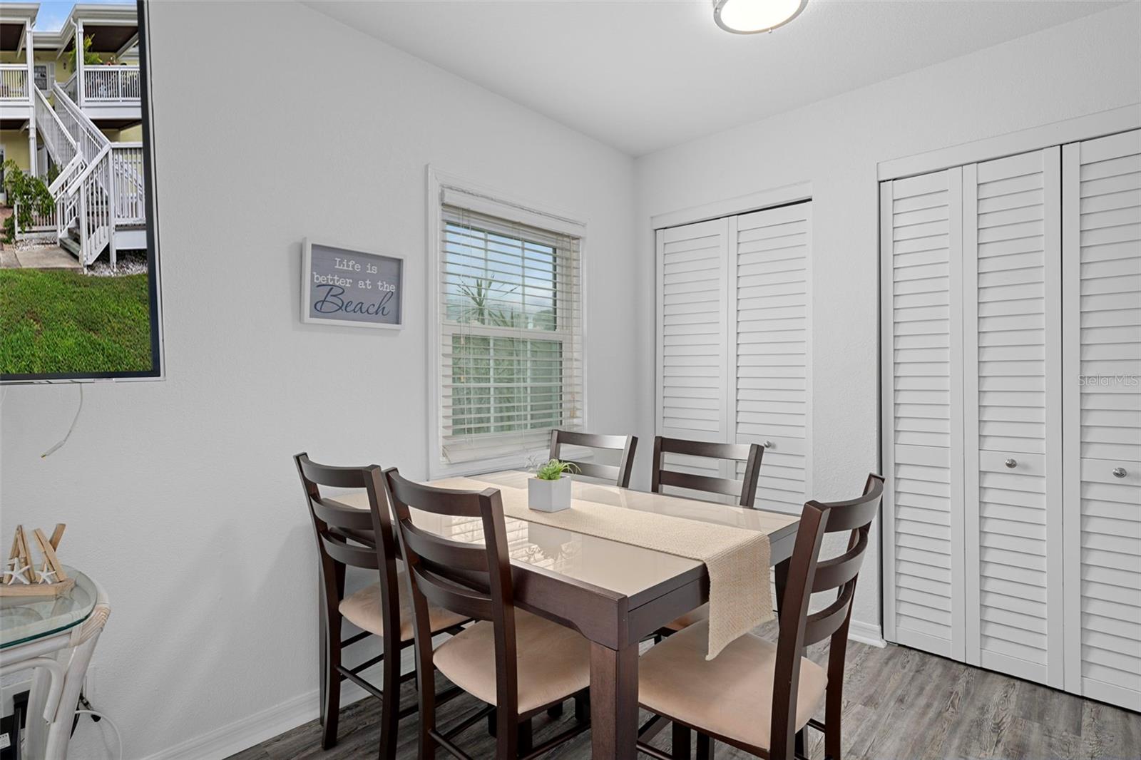 Image 14 of 75 For 5174 Beach Drive Se B
