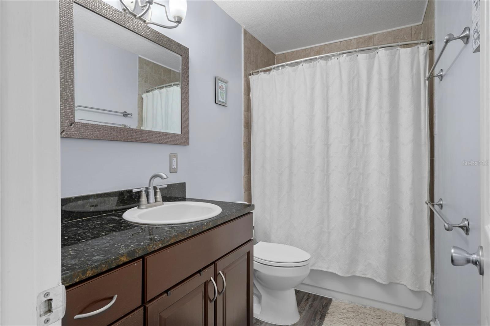 Image 20 of 75 For 5174 Beach Drive Se B