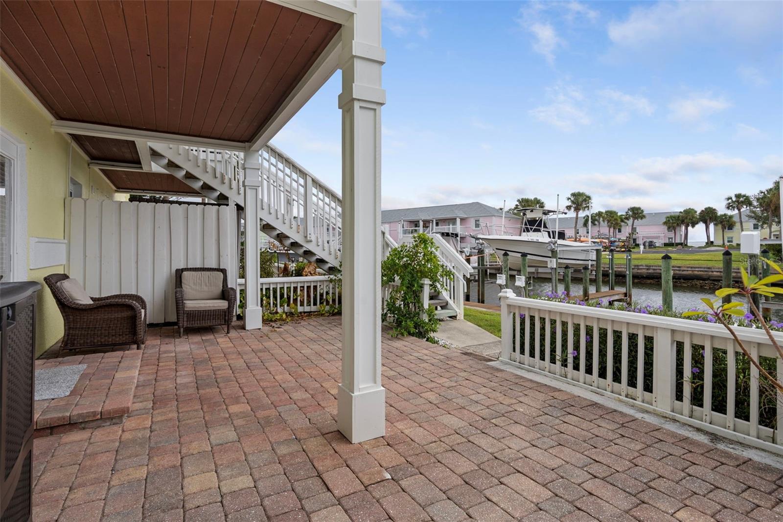 Image 28 of 75 For 5174 Beach Drive Se B
