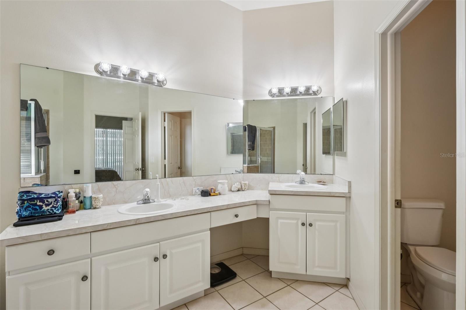 Image 11 of 27 For 3701 Barnhouse Place