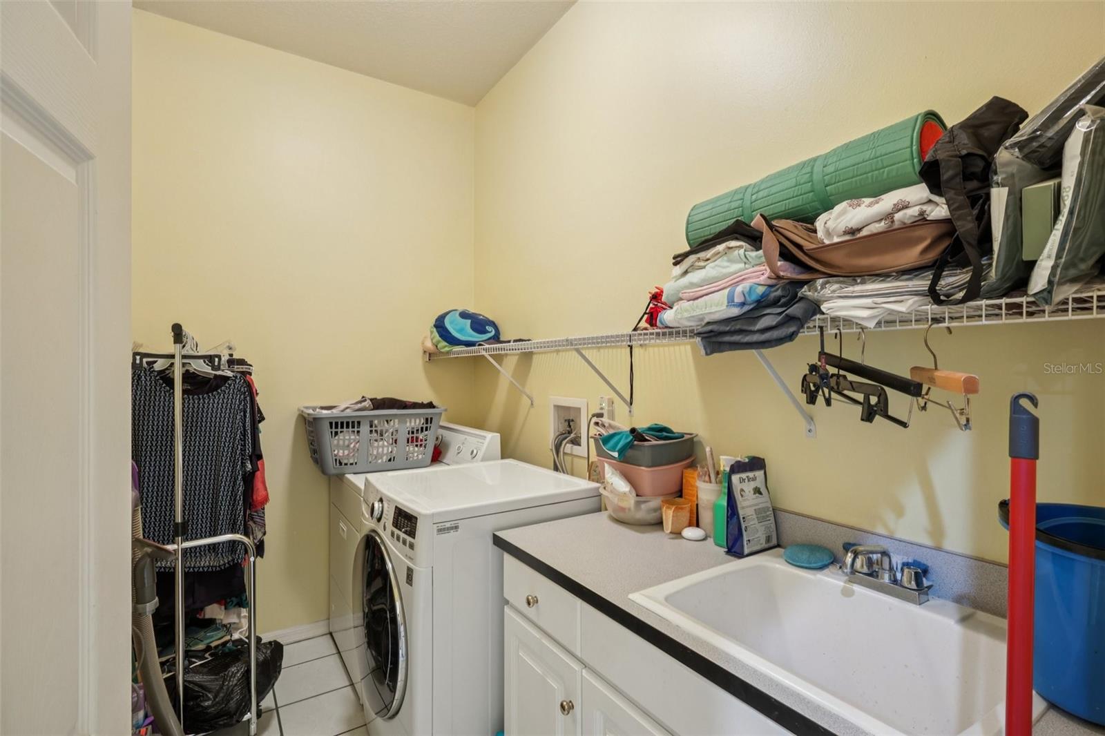 Image 20 of 27 For 3701 Barnhouse Place