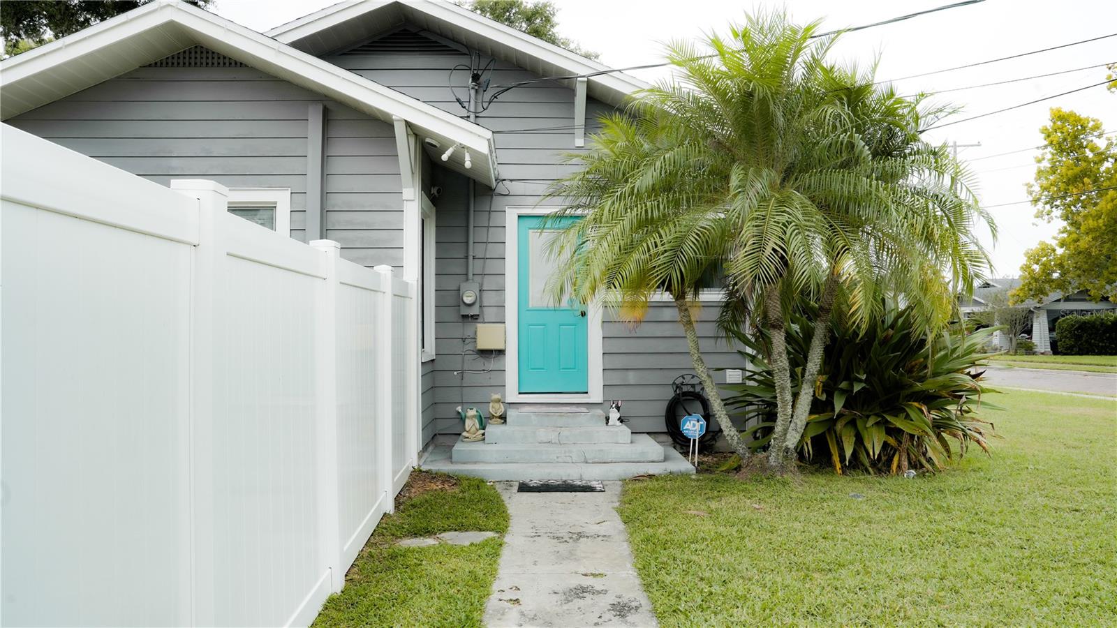 Image 2 of 36 For 1003 Mahoney Street