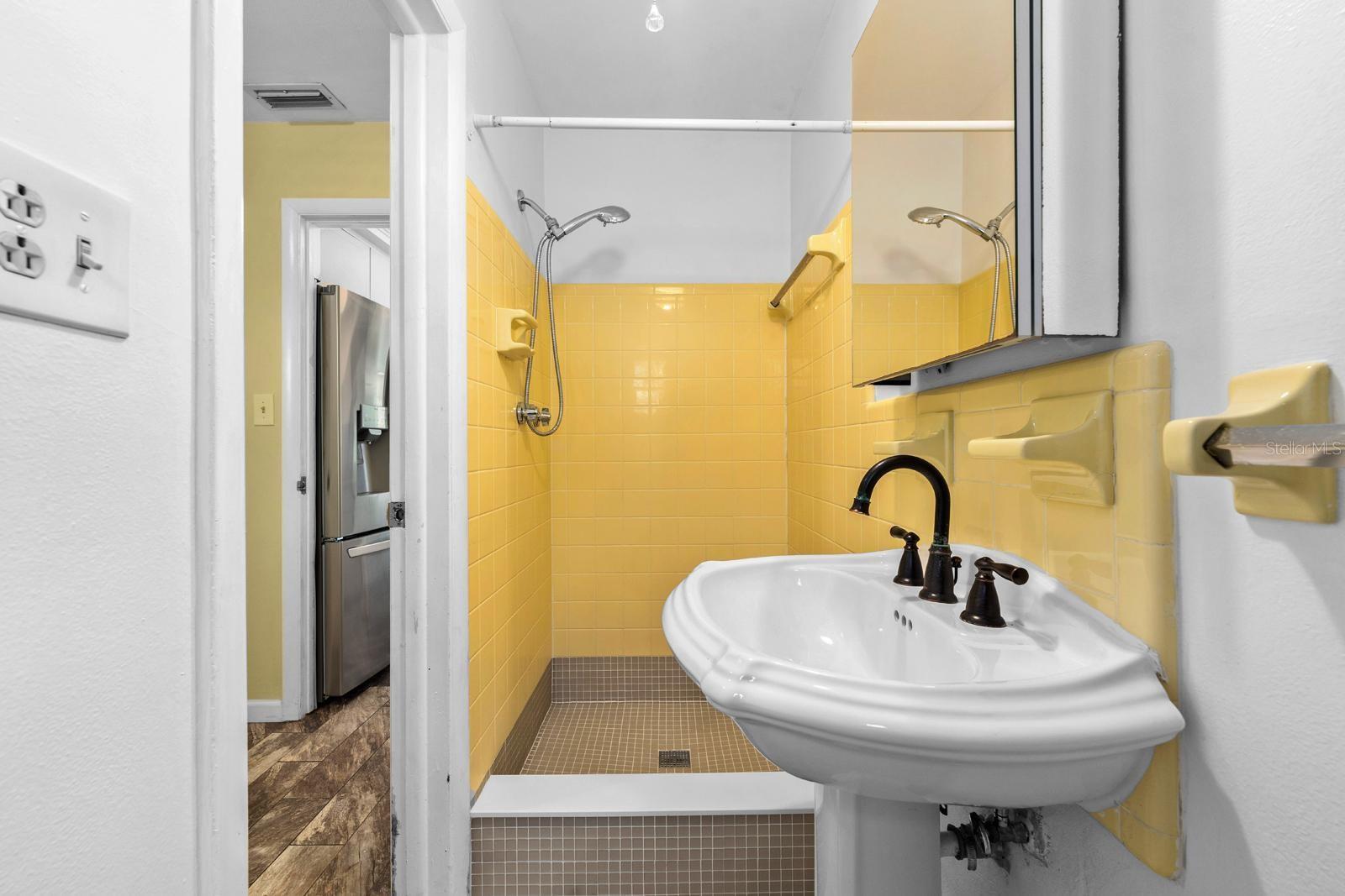 Image 21 of 29 For 5576 Williamsdale Court