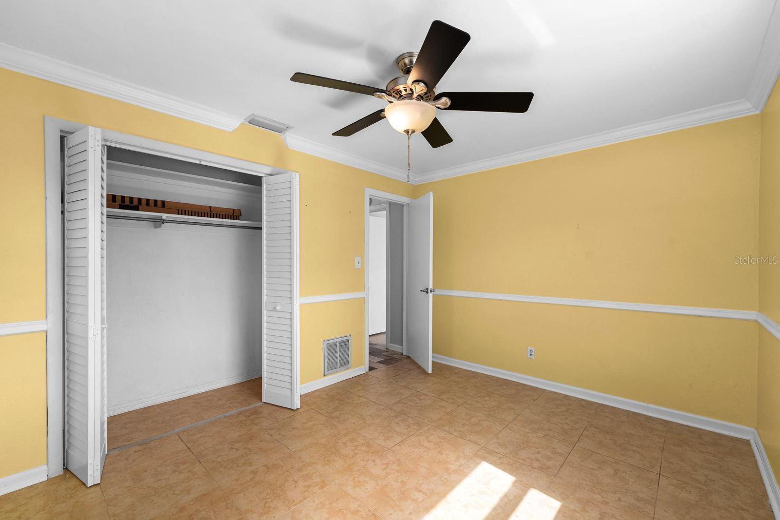 Image 23 of 29 For 5576 Williamsdale Court